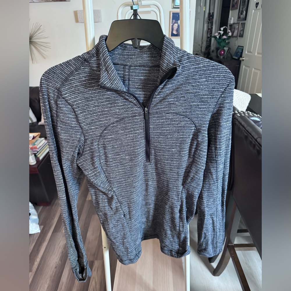Lululemon zip up top